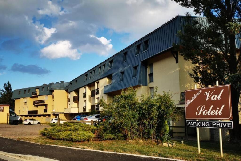 Studio Marmotte Font-Romeu 4 Personnes Avec Balcon Residence Val Soleil Entierement Renove En Juin 2021 Place De Parking & Wifi Gratuit , Draps & Serviettes De Toilettes Non Inclus, Sabanas Y Toallas No Incluidos Екстериор снимка